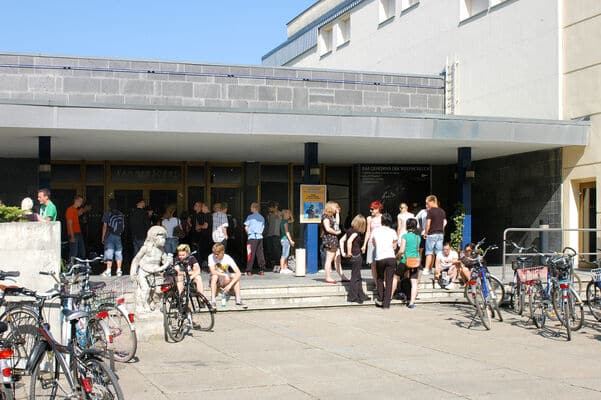 Staatstheater Cottbus: Die Kuh Rosmarie | Premiere