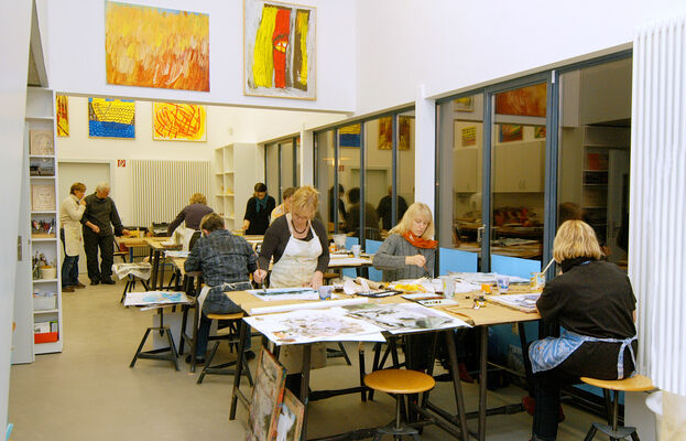 Wochenend-Workshop "Weaving Stories - Geschichten weben. Seile aus Textilresten herstellen"