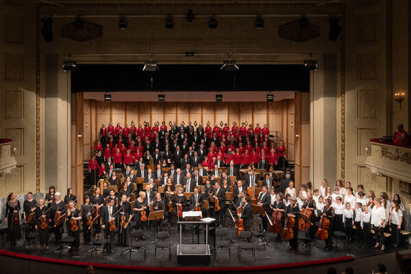 Staatstheater Cottbus: 2. Philharmonisches Konzert: Ins Licht