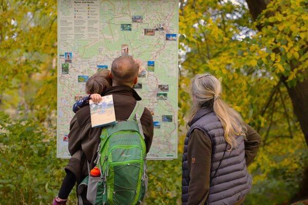 Geheimnisse des Reuthener Parks – Kinderwanderung für kleine Entdecker im Geopark