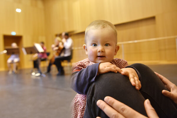 Staatstheater Cottbus: Konzert für Minis – Moderiertes Konzert für Familien mit Kindern von 0 – 2 Jahren