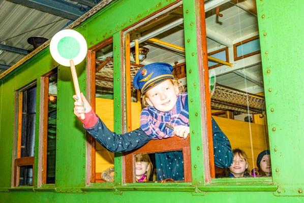 „Mit Volldampf voraus!“ - Interaktive Kinderführung mit Experimenten zur Dampfkraft